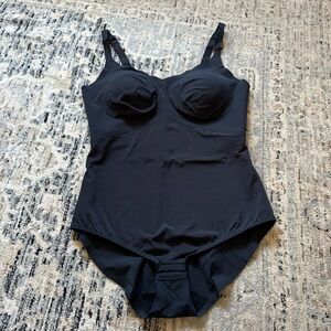 Honey Love petite Shapewear Body suit 1X black